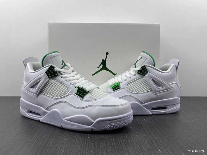 One Kick CT8527- Jordan 3960 Metallic Efficient Green 4 Retro 1013